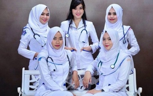 intip-daftar-gaji-perawat-di-indonesia-berdasarkan-tugasnya